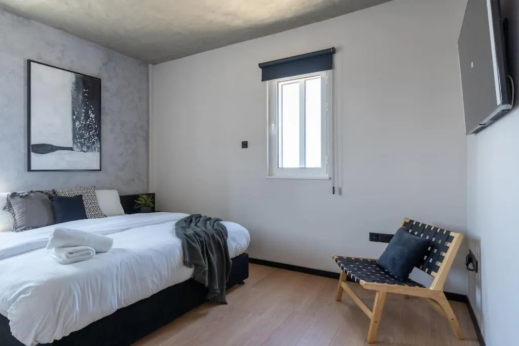 The Penthouse - 3Br Seaview With Private Pool In Larnaca Apartment