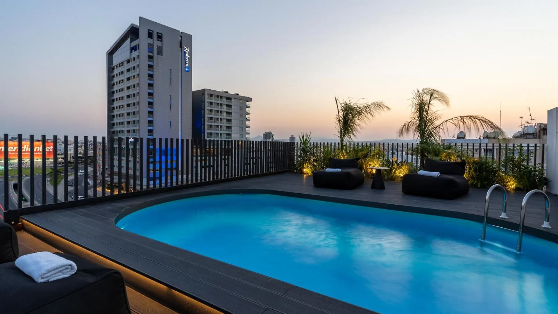 The Penthouse - 3Br Seaview With Private Pool In Larnaca Apartment Cyprus